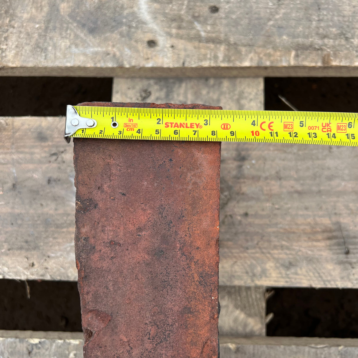 Reclaimed Angled Cant Brick