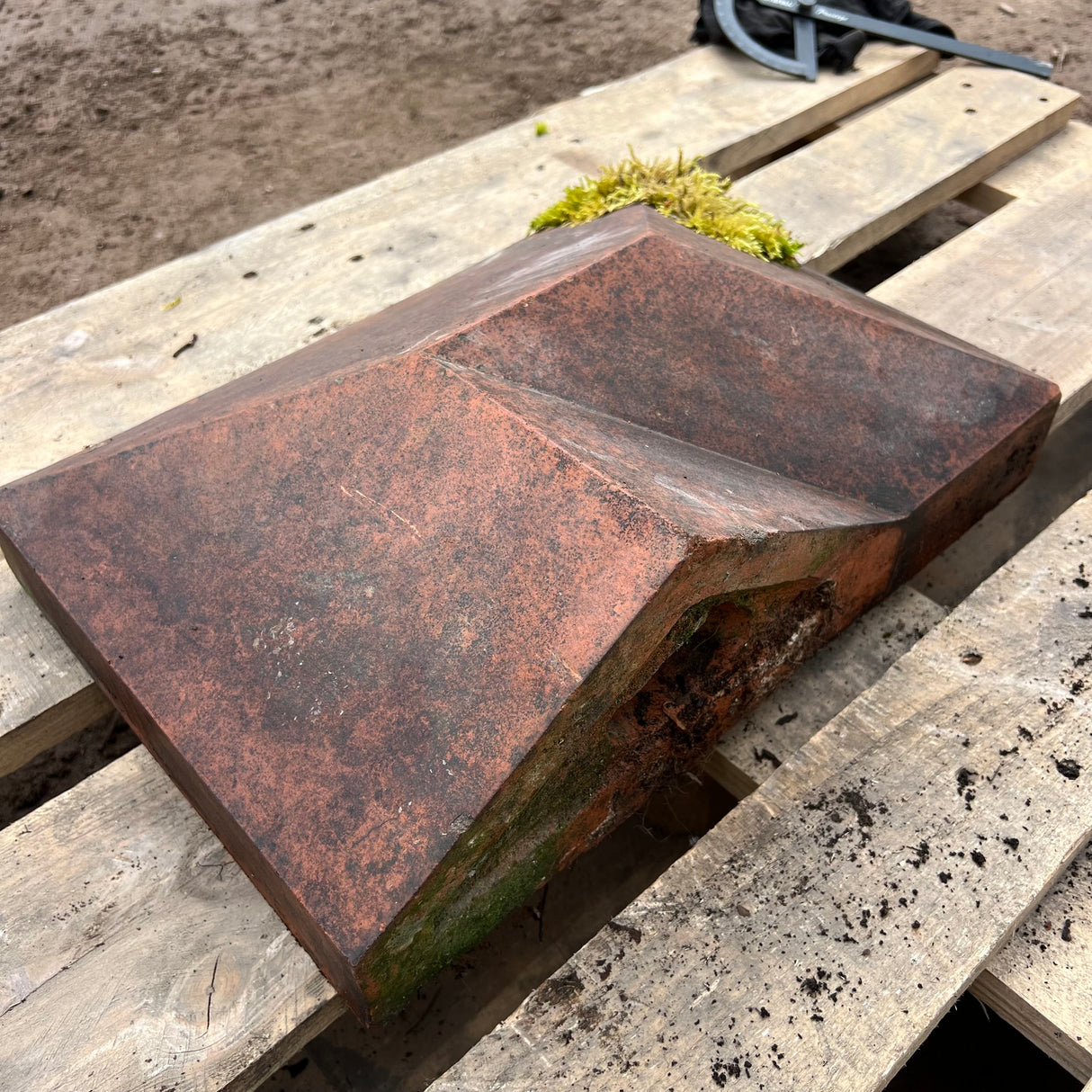 Reclaimed Terracotta Red Brick Wall Coping Corner & End