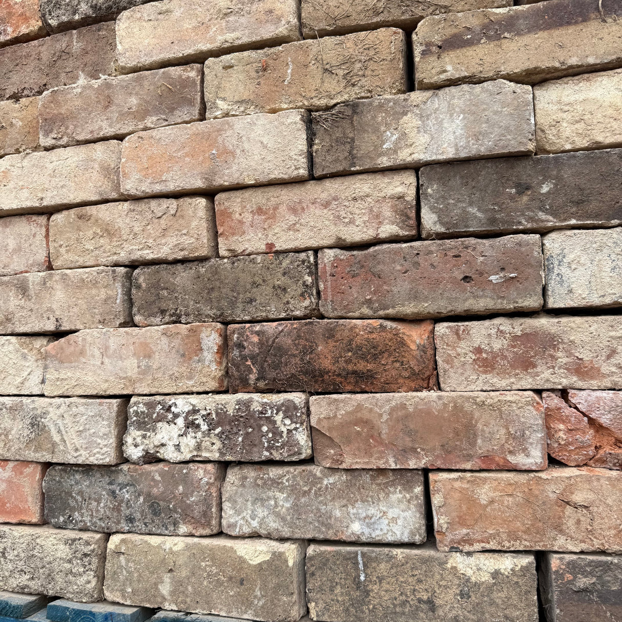 Reclaimed Yellow Multi Handmade Bricks | Pack of 250 Bricks | Free Delivery