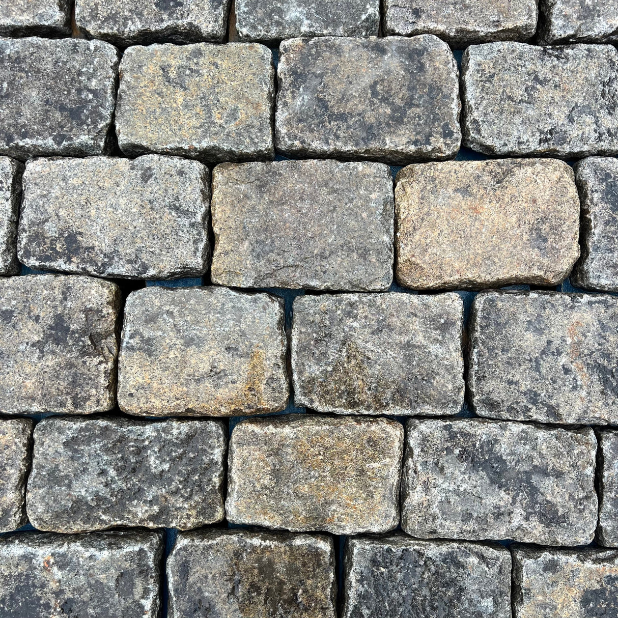 Reclaimed Mixed Granite Cobble Tops - Per SQM
