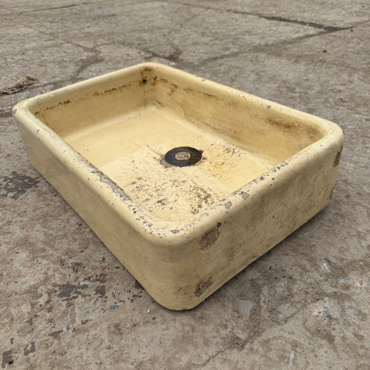 Reclaimed Yellow Ceramic Belfast Sink