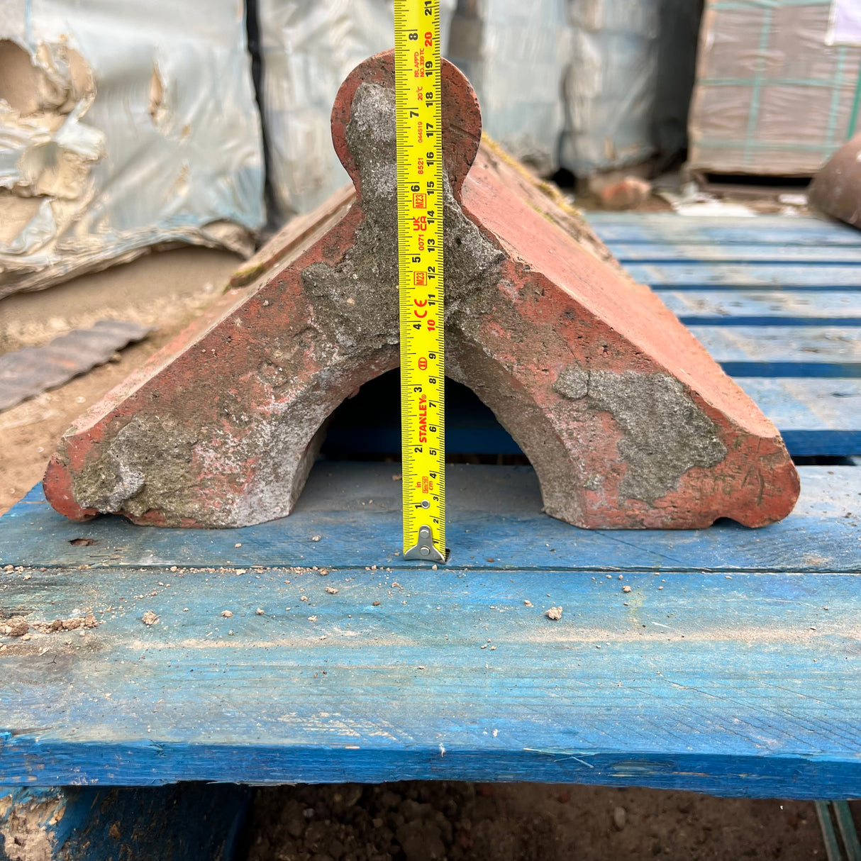 Reclaimed Terracotta Red Roll Top Wall Coping Brick - Job Lot of 3ft