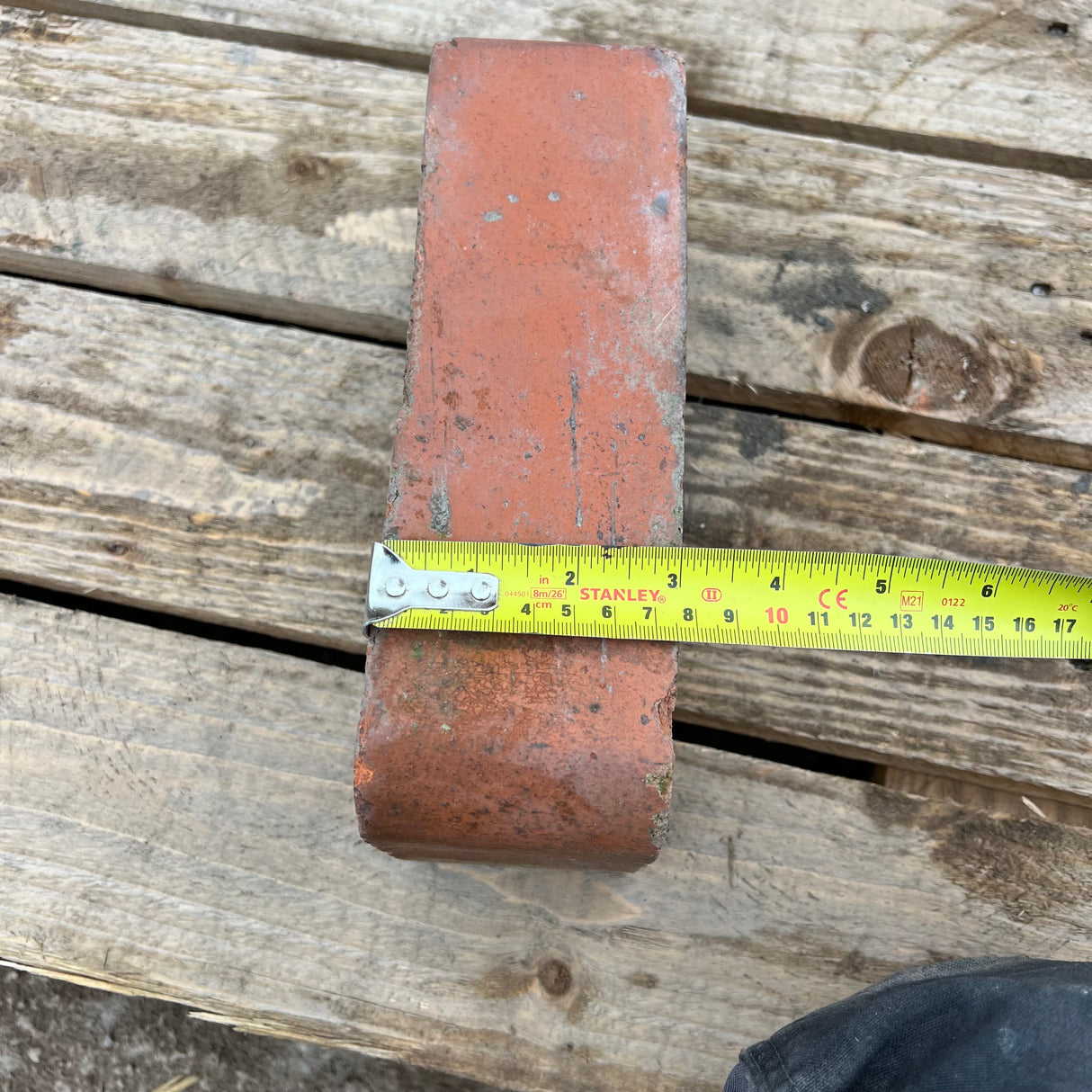 Reclaimed Imperial Pencil Bullnose Brick