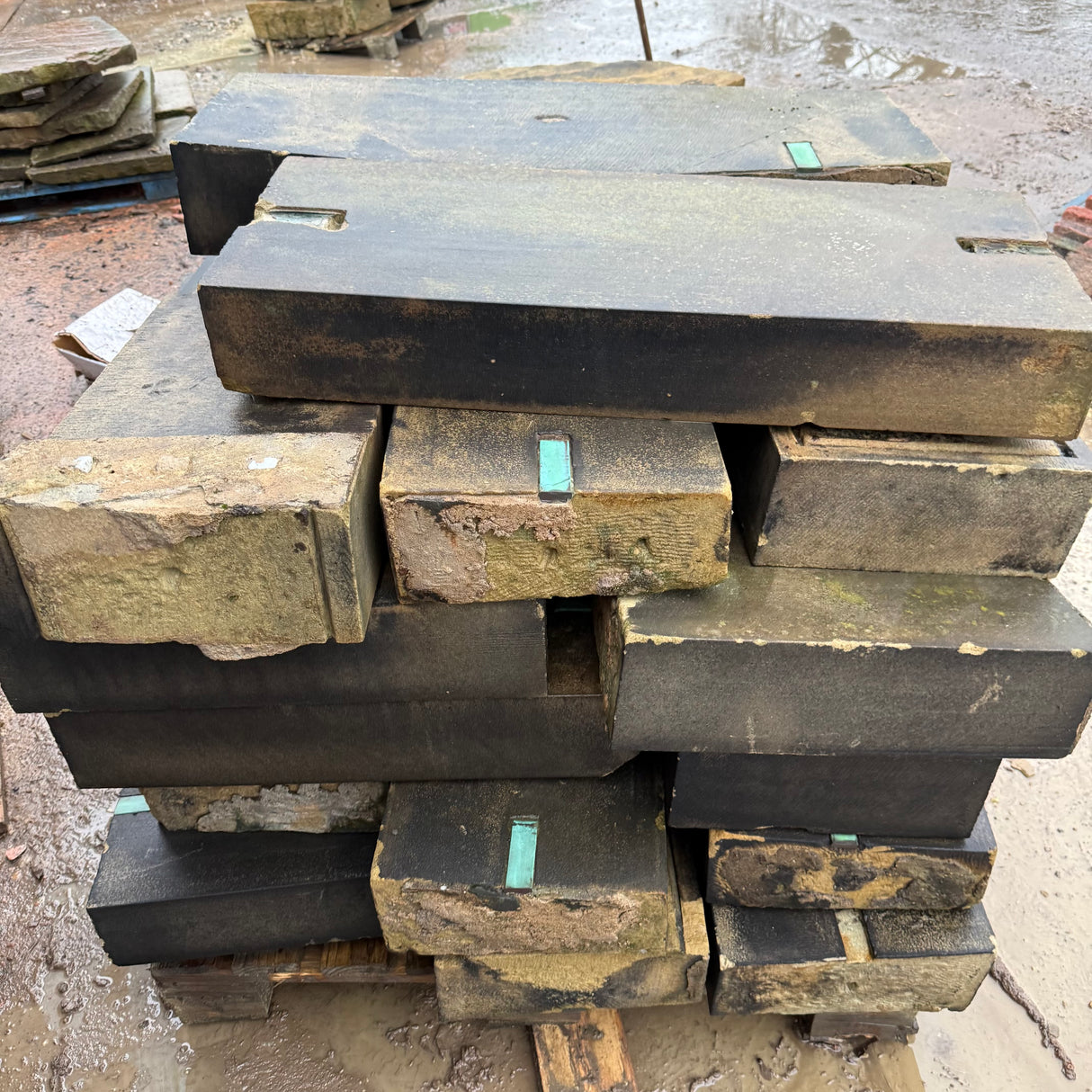 Reclaimed Stone Water Tabling Coping - Job Lot