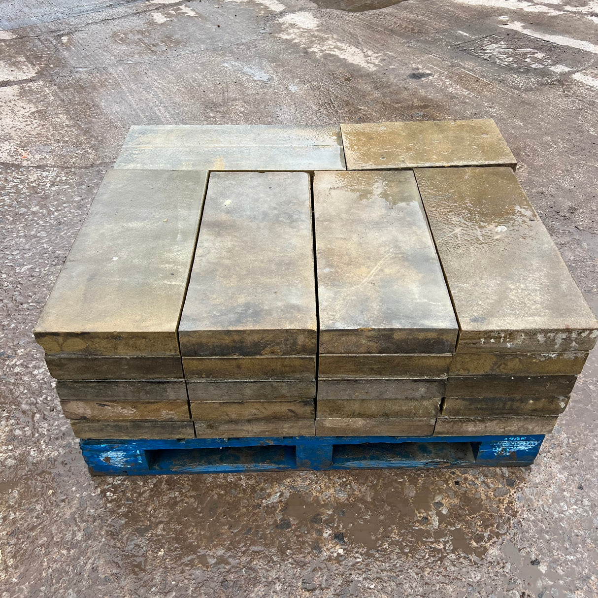 Reclaimed Flat Wall Coping Stones