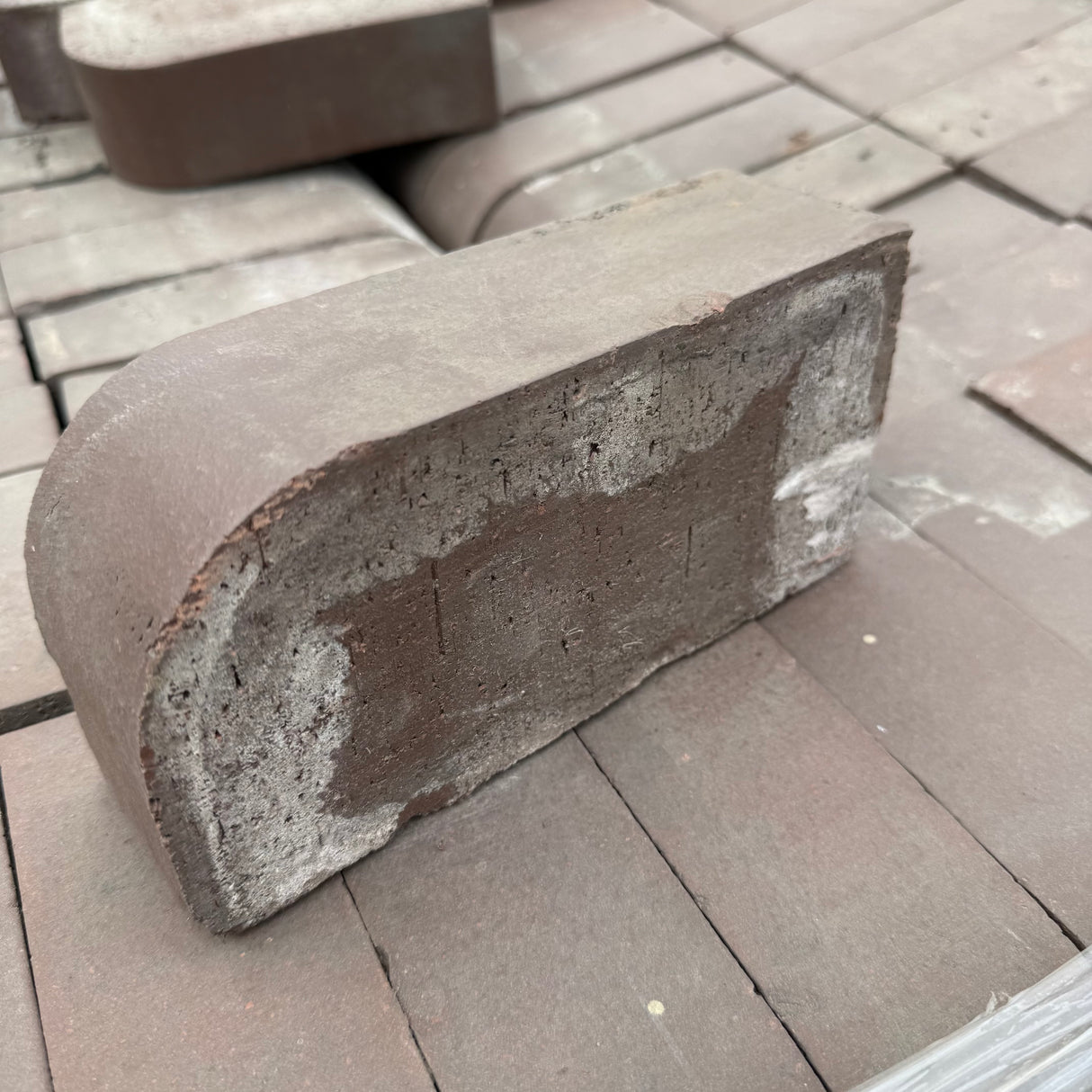 Reclaimed Brindle Blue Bullnose Brick