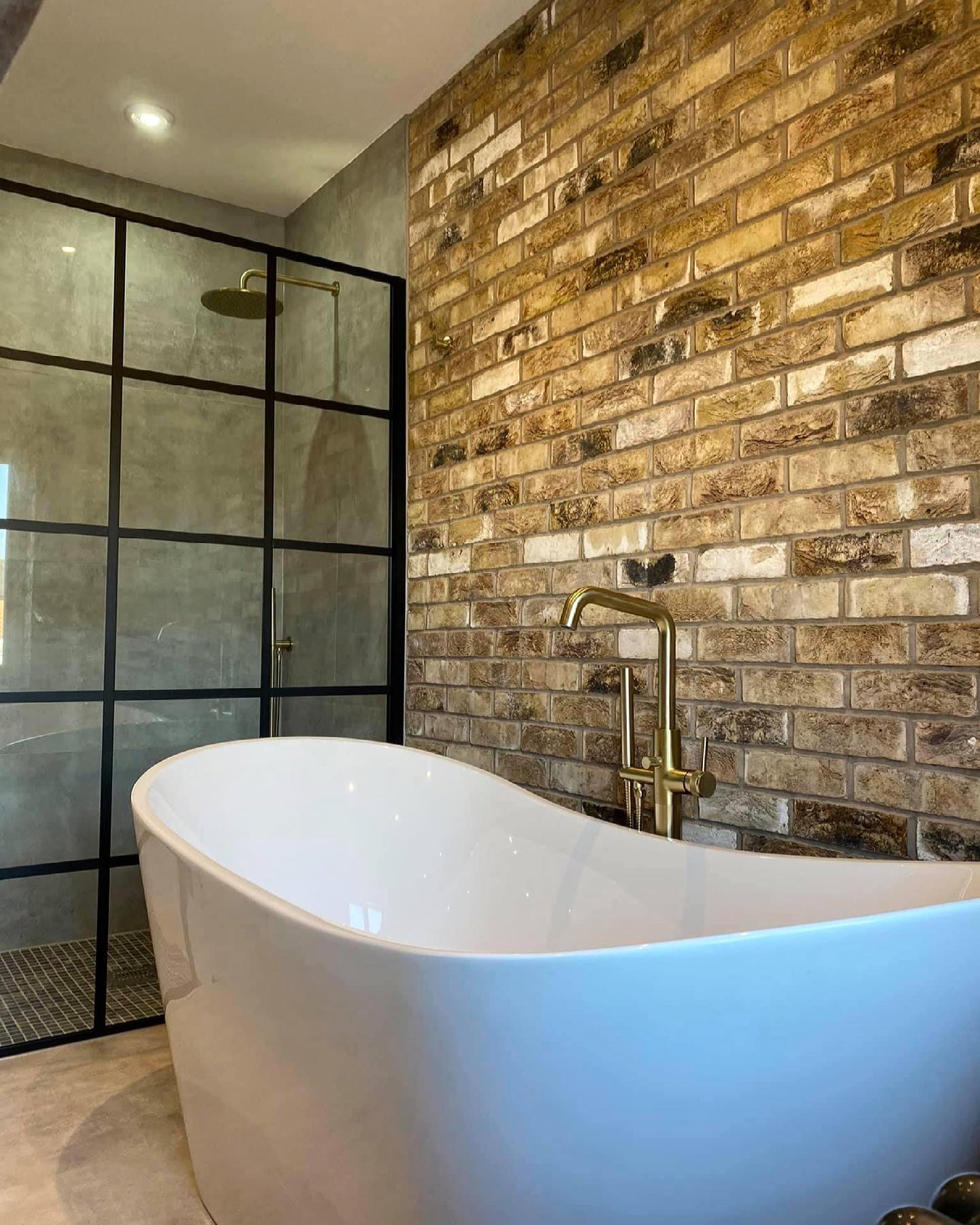 Brick Slip Bathroom Feature Wall in Cambridge
