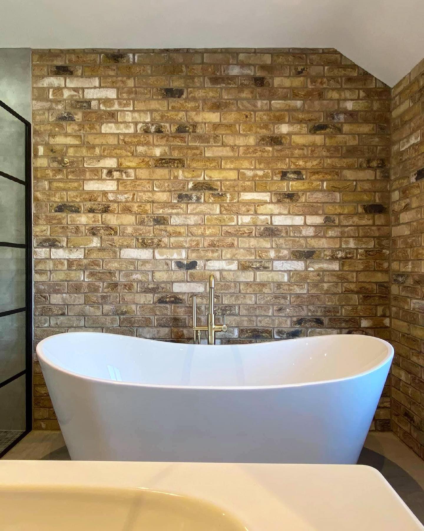 Brick Slip Bathroom Feature Wall in Cambridge