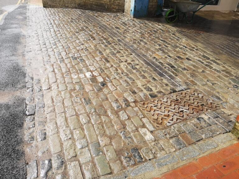 Reclaimed Mixed Granite Driveway in London