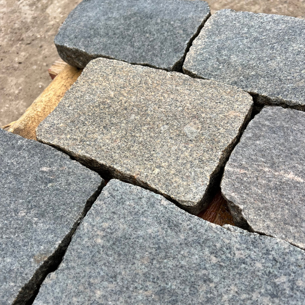 Reclaimed Smooth Granite Cobble Tops - Per SQM