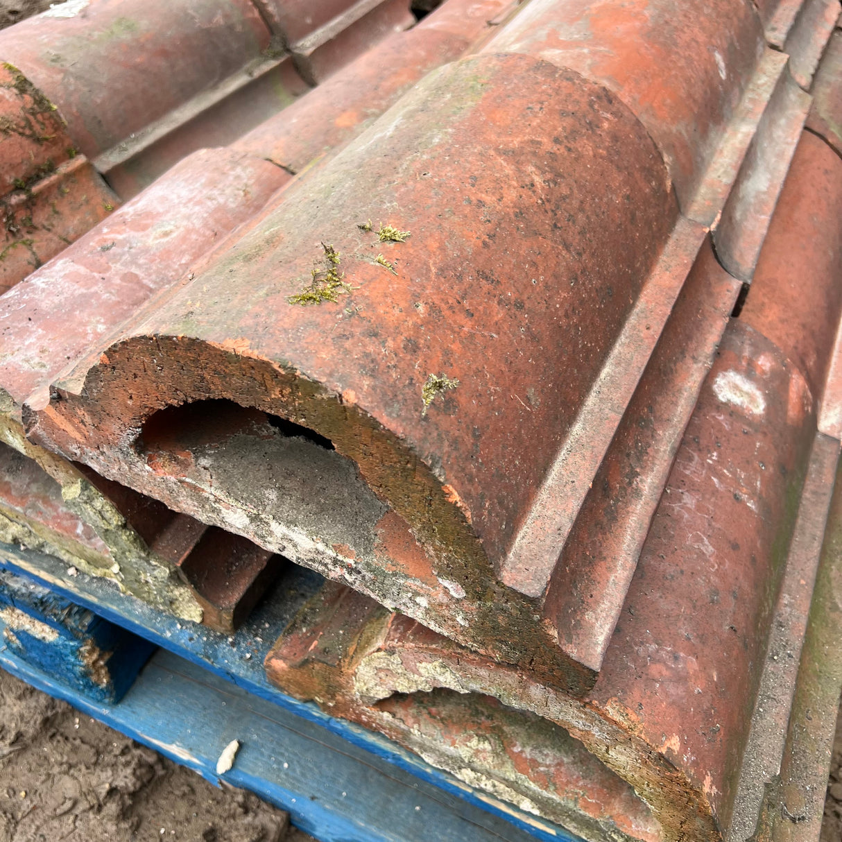 Reclaimed Terracotta Red Wall Coping Brick - Job Lot of 16ft