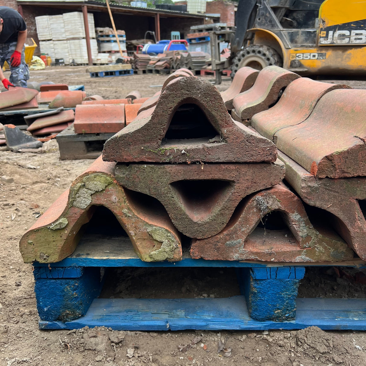 Reclaimed Terracotta Red Red Wall Coping Brick - Job Lot of 28ft