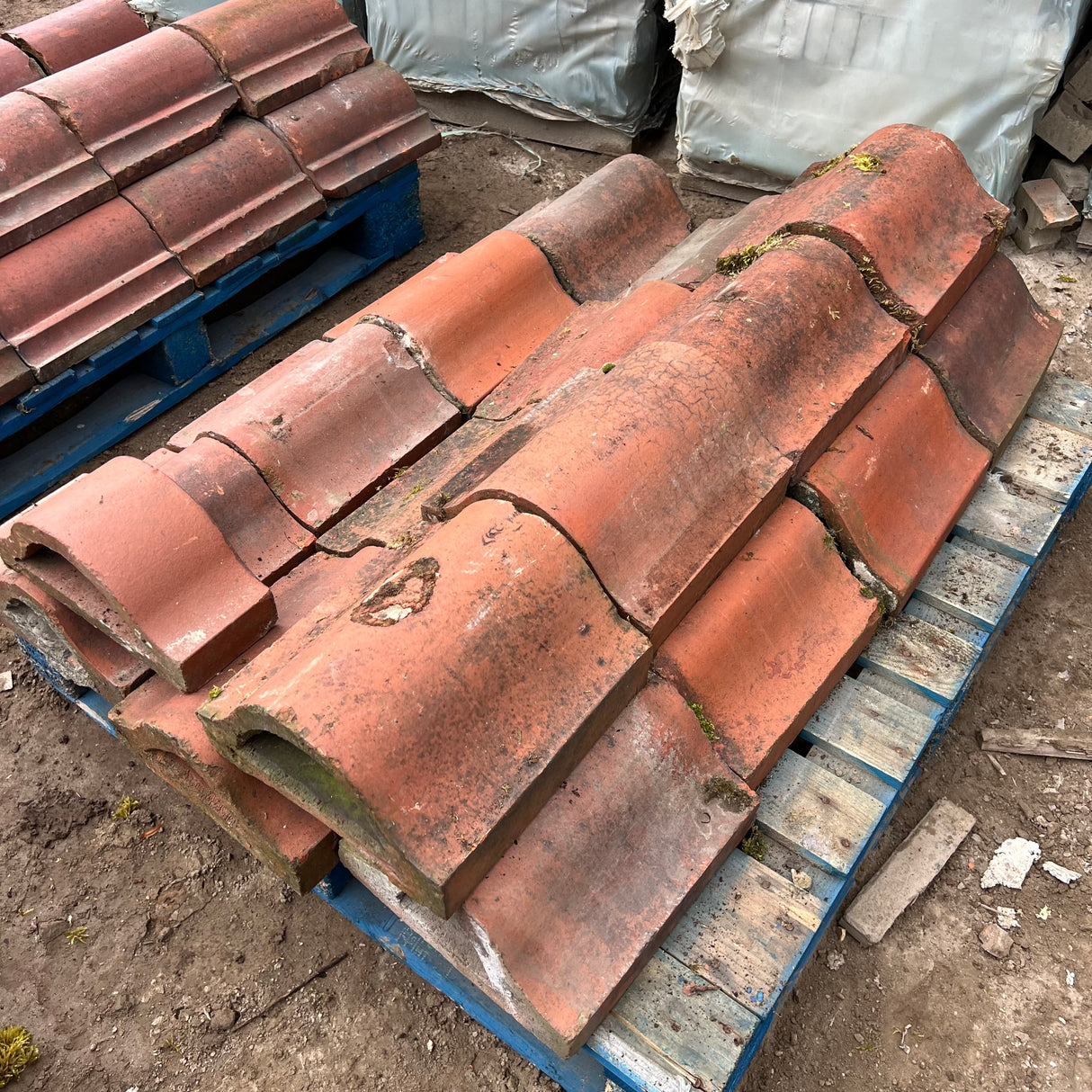 Reclaimed Terracotta Red Wall Coping Brick - Job Lot of 16ft