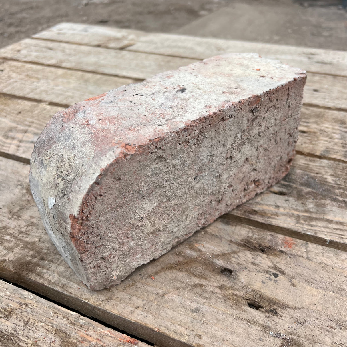 Reclaimed Imperial Wirecut Bullnose Brick