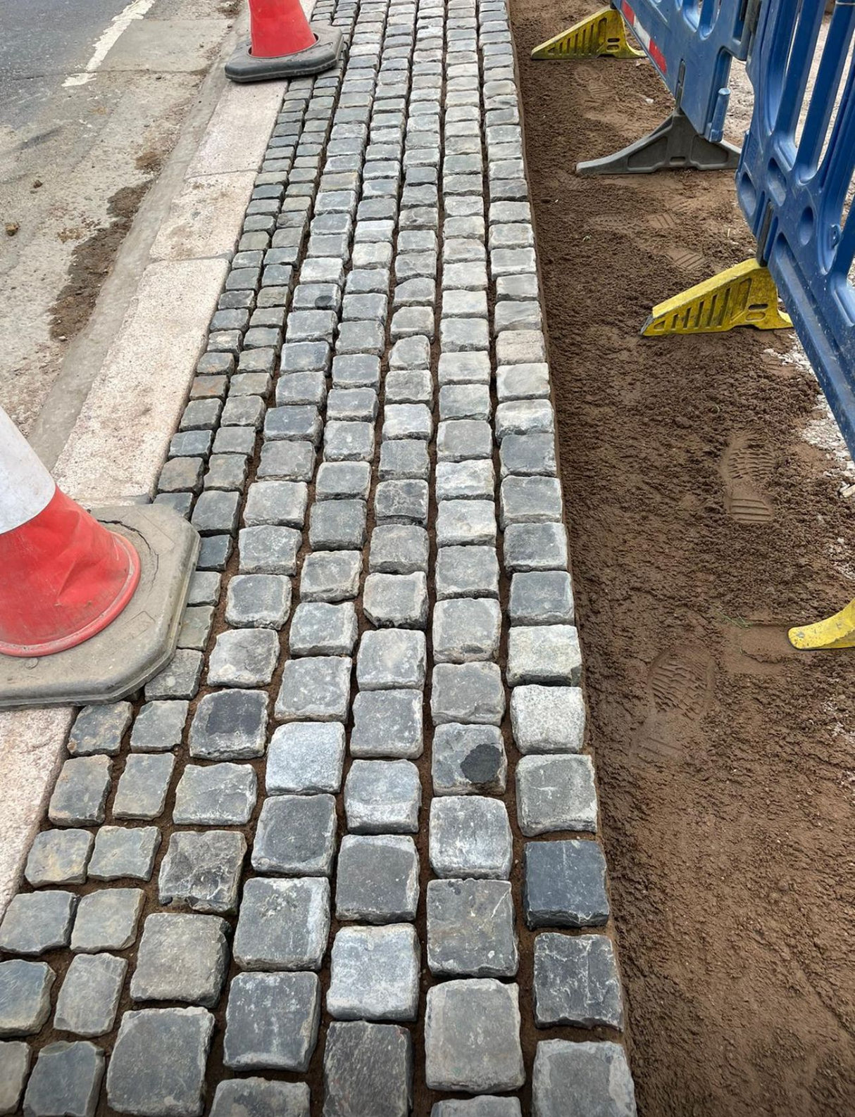 Reclaimed Granite Stone 4” x 4" Cube Cobbles / Setts