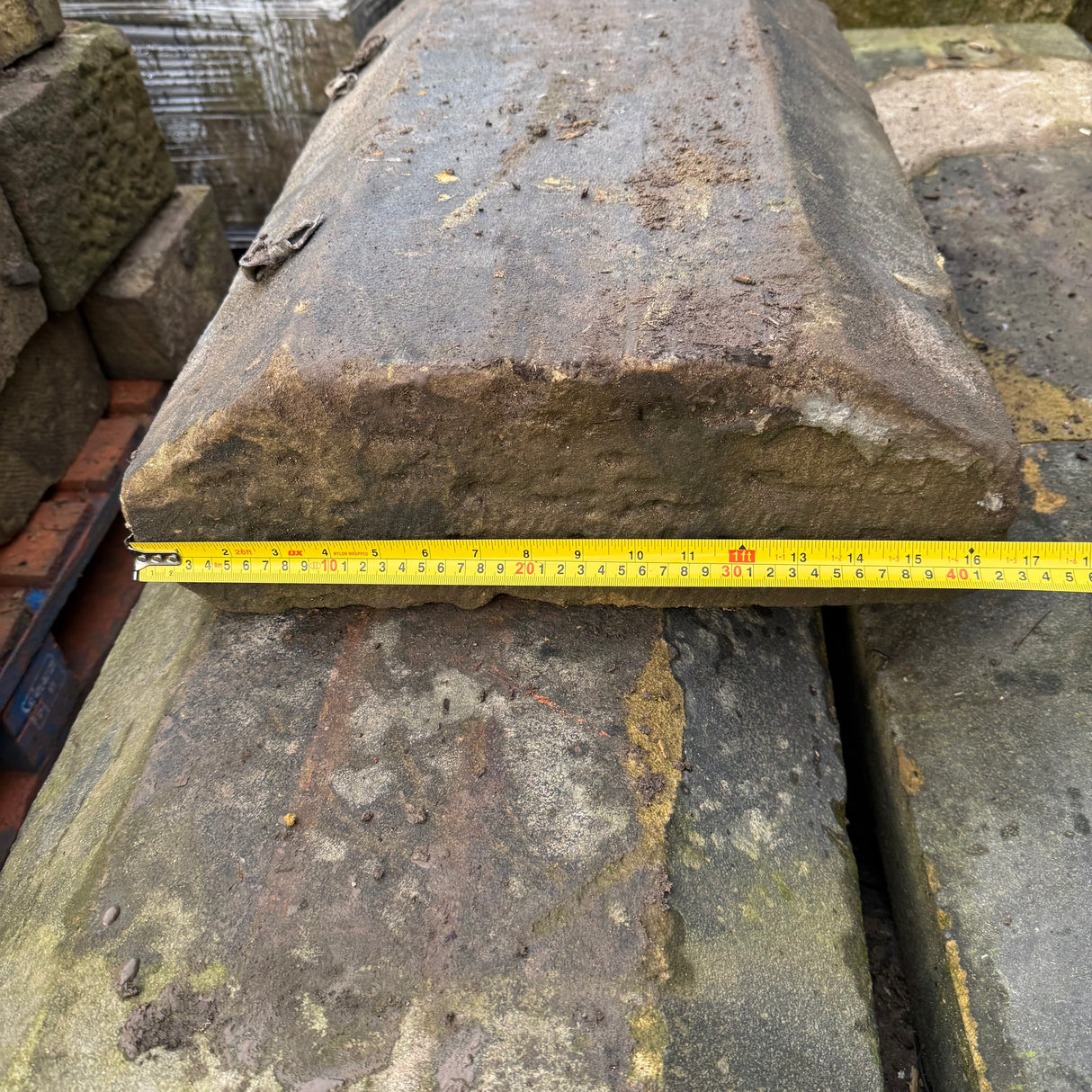 Reclaimed Stone Wall Coping - Job Lot