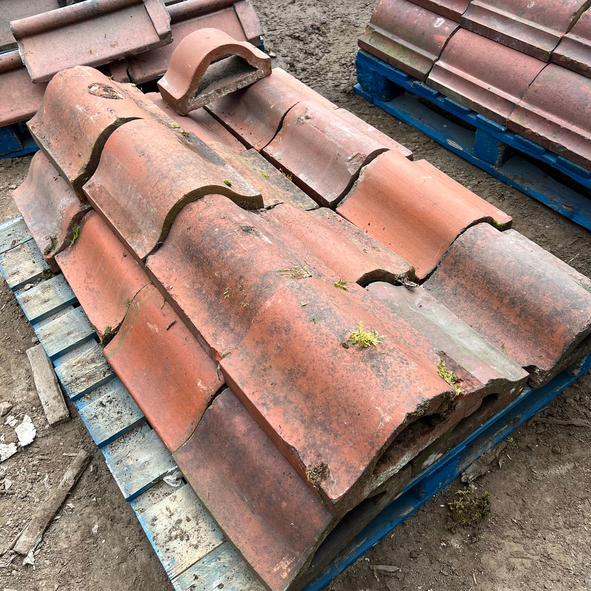 Reclaimed Terracotta Red Wall Coping Brick - Job Lot of 16ft