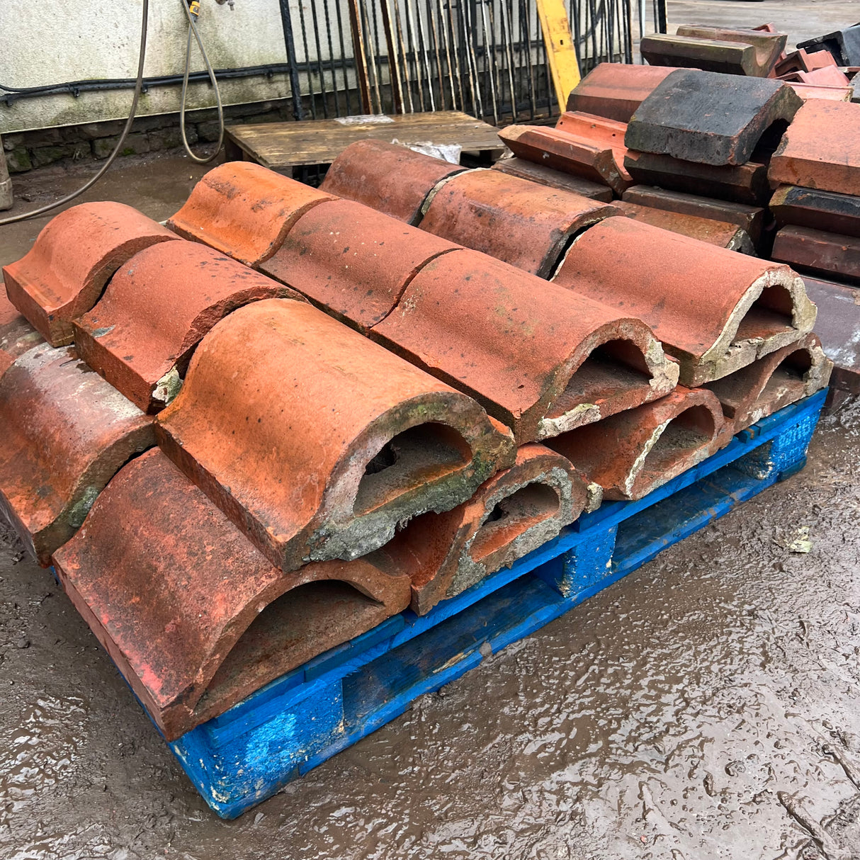 Reclaimed Saddleback Wall Coping Bricks - Job Lot of 21