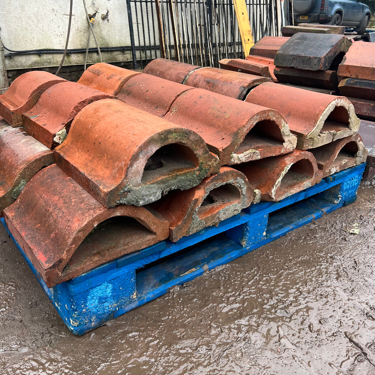 Reclaimed Saddleback Wall Coping Bricks - Job Lot of 21