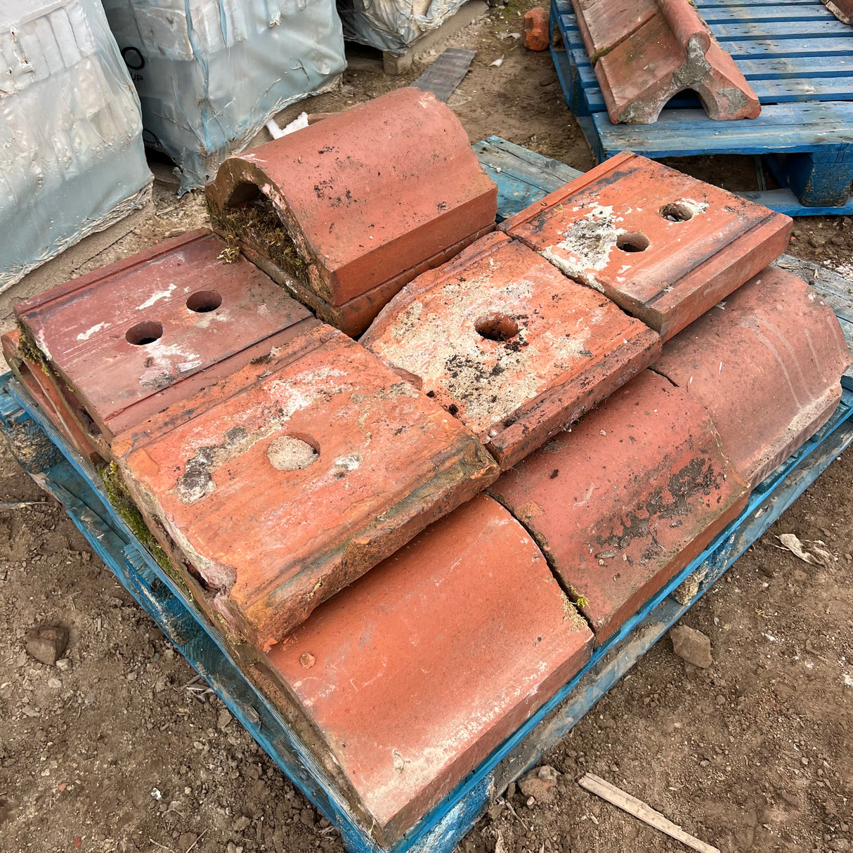 Reclaimed Terracotta Red Wall Coping Brick - Job Lot of 14ft