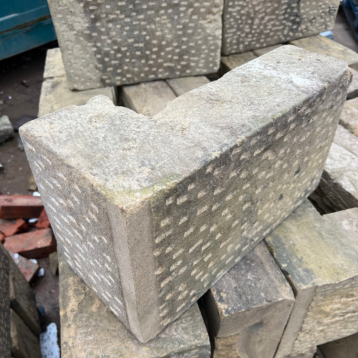 Punched and Draft Stone Quoins