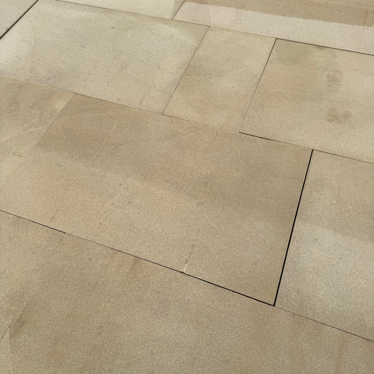 Britannia Buff Yorkshire Stone Sawn Paving - Per SQM