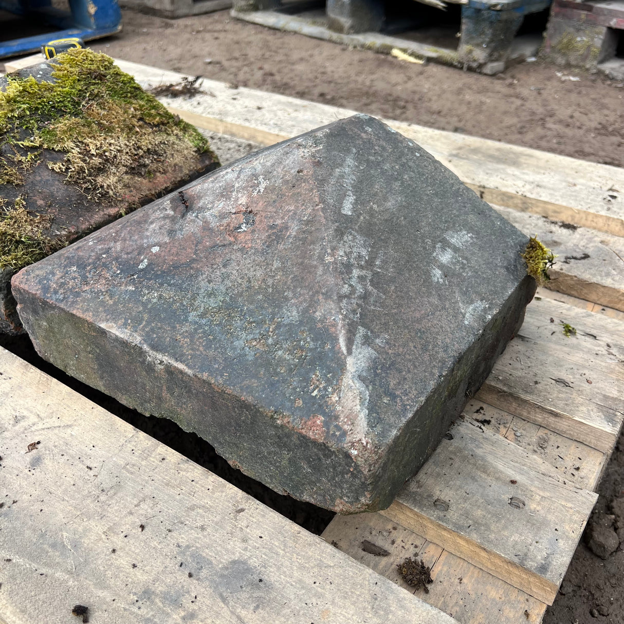 Reclaimed Brick Wall Coping End - Set of Two