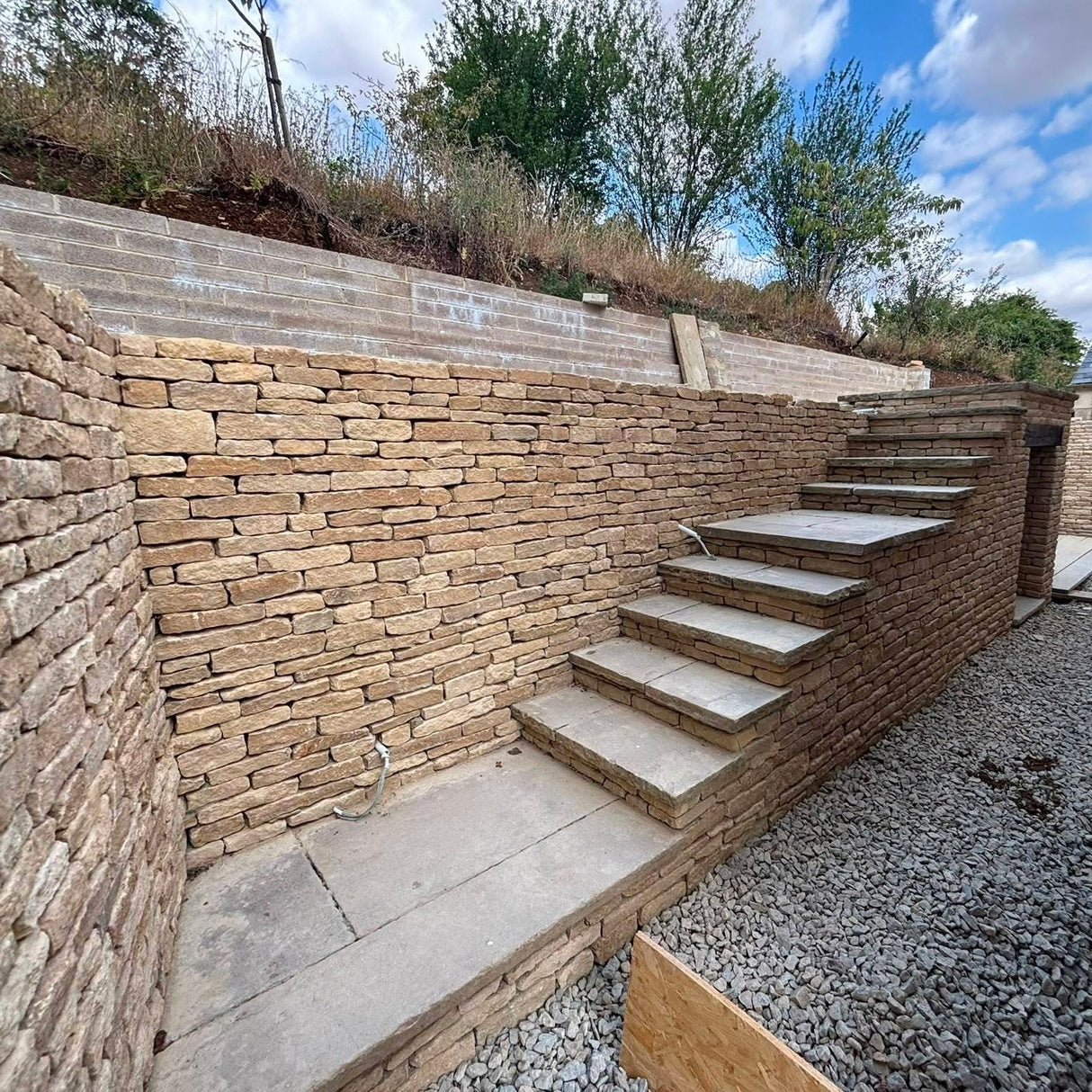 Cotswold Gold Dry Stone Walling - Per Bag