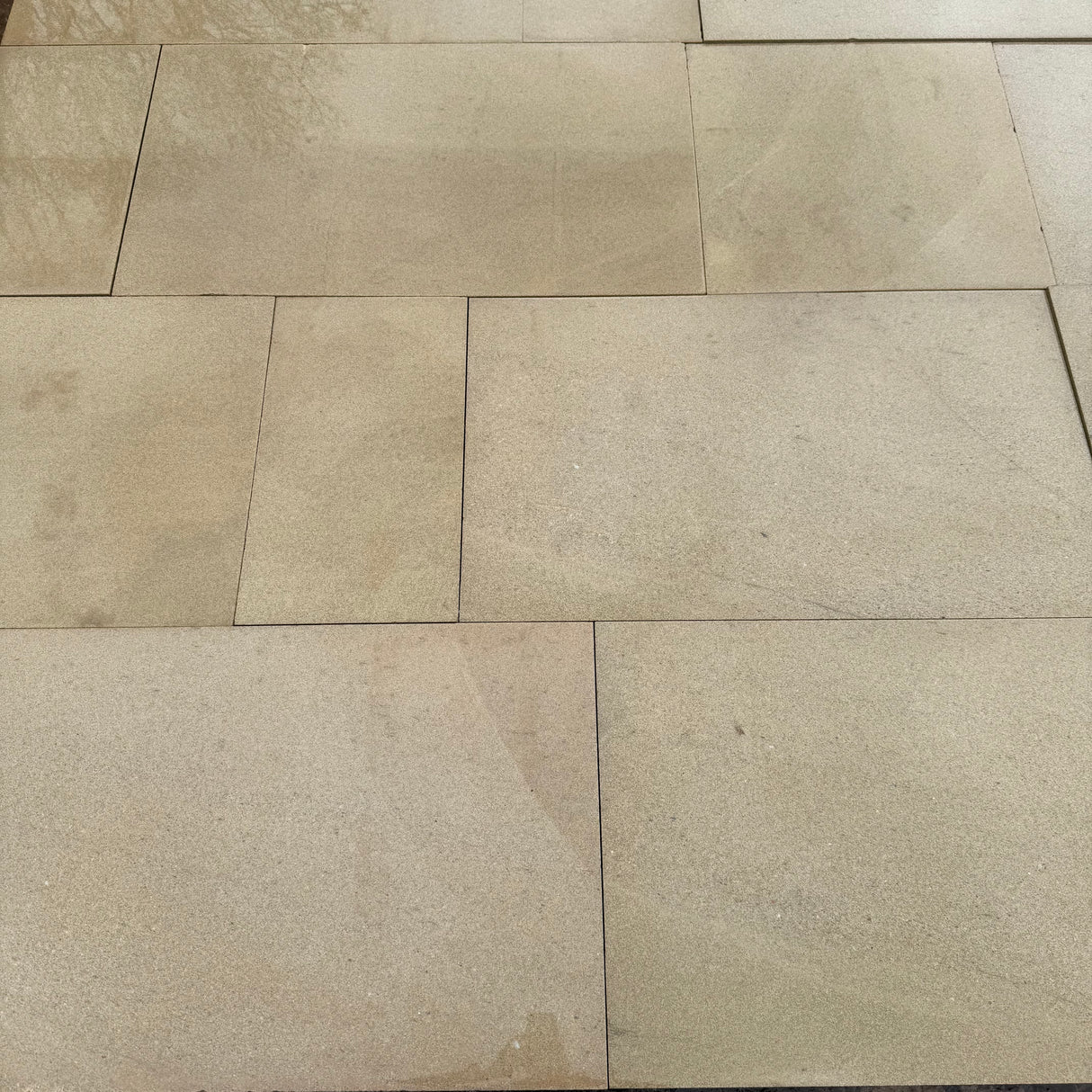 Britannia Buff Yorkshire Stone Sawn Paving - Per SQM