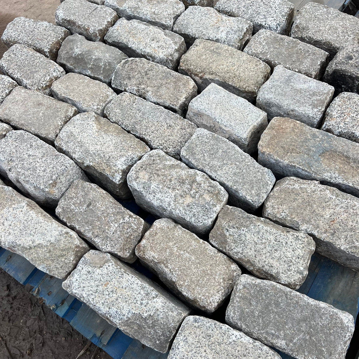 Reclaimed Elongated London Granite Cobble Setts - Bulk Bag