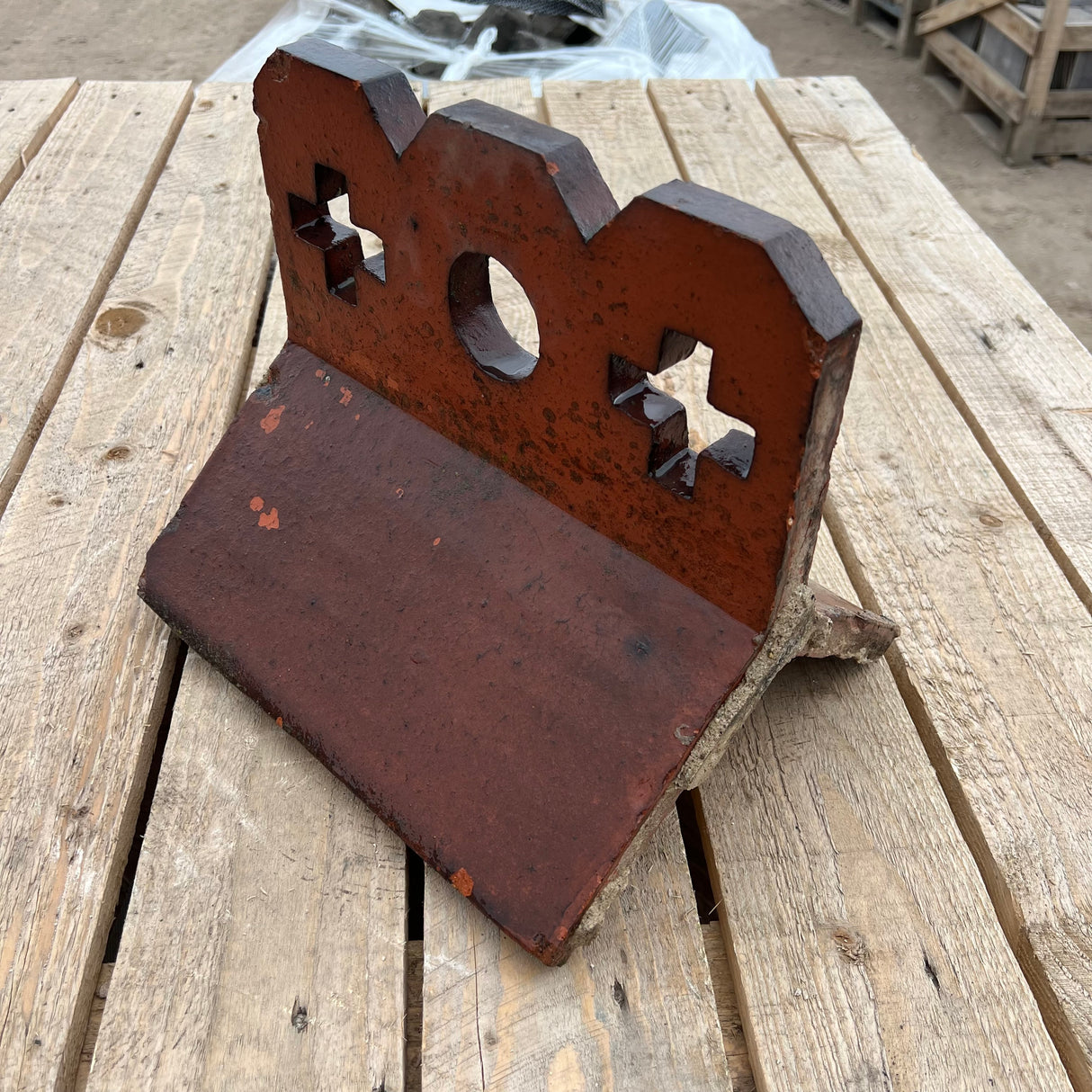 Reclaimed Terracotta Red 12" Crested Clay Roof Ridge Tile - 100 Degree