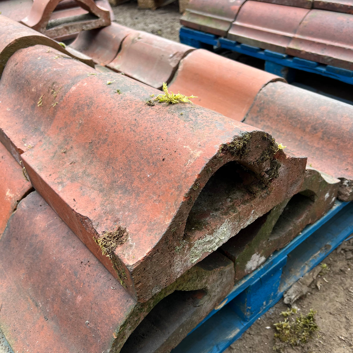 Reclaimed Terracotta Red Wall Coping Brick - Job Lot of 16ft