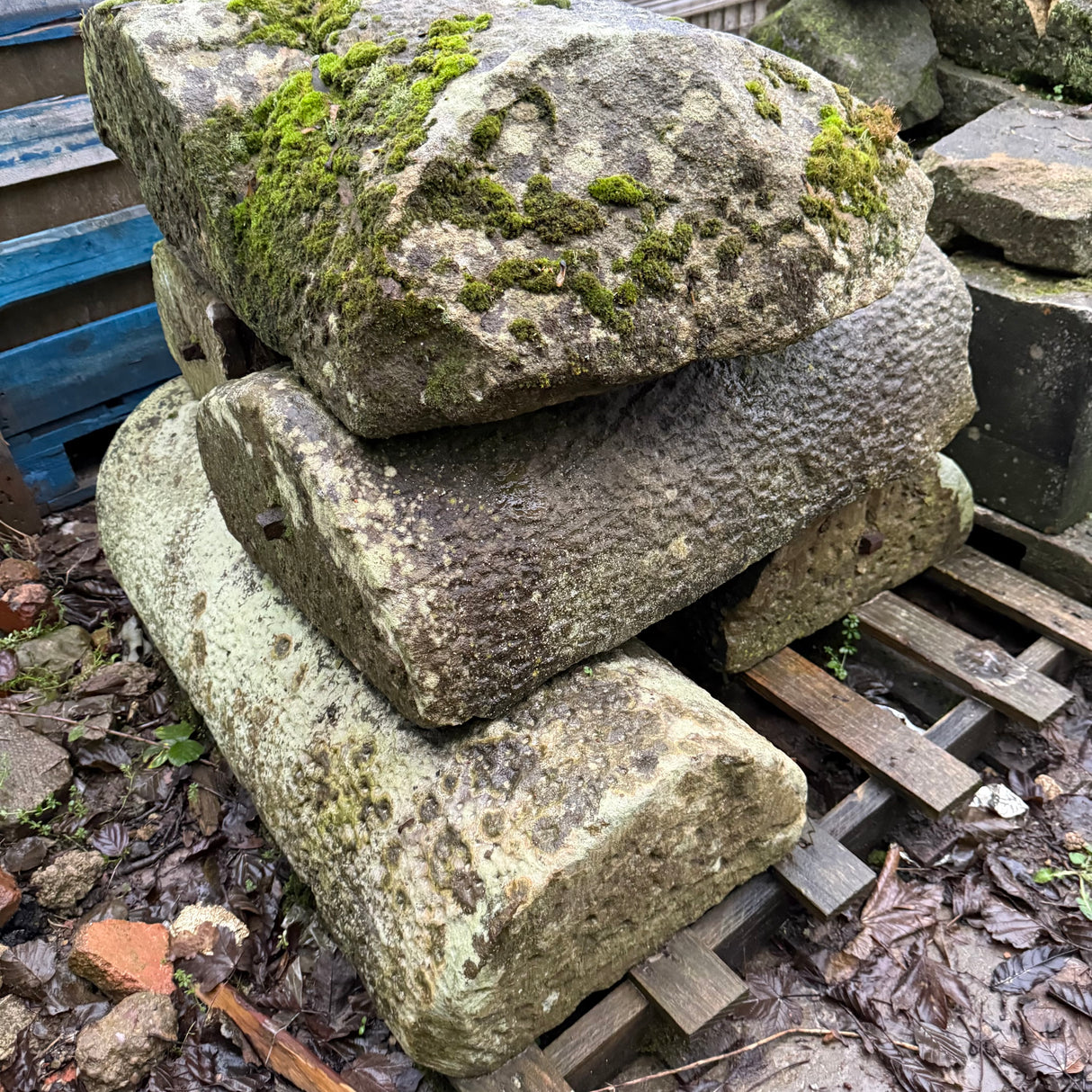 Reclaimed Stone Coping - Job Lot