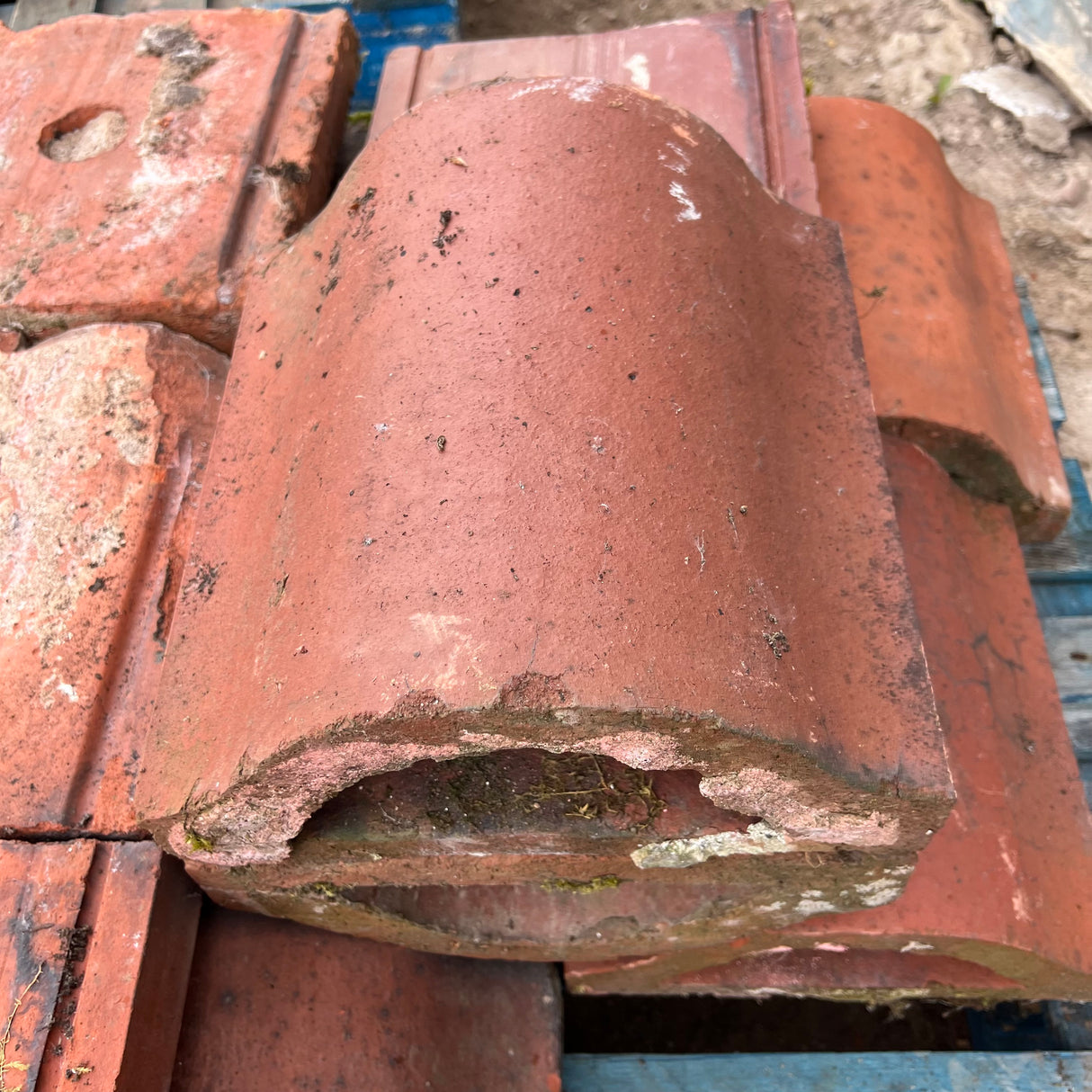 Reclaimed Terracotta Red Wall Coping Brick - Job Lot of 14ft