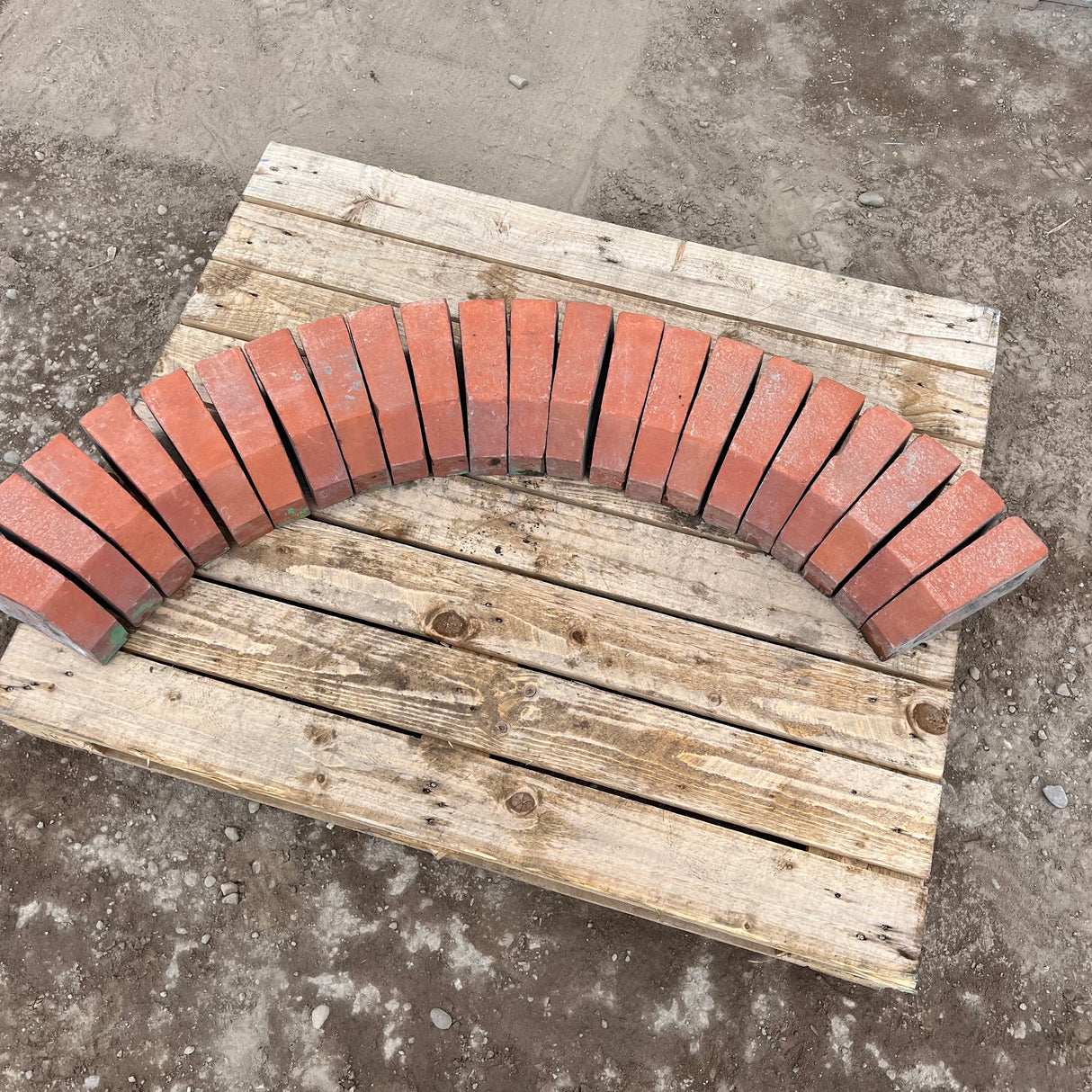 Reclaimed Angled Cant Brick Window Arch - Job Lot