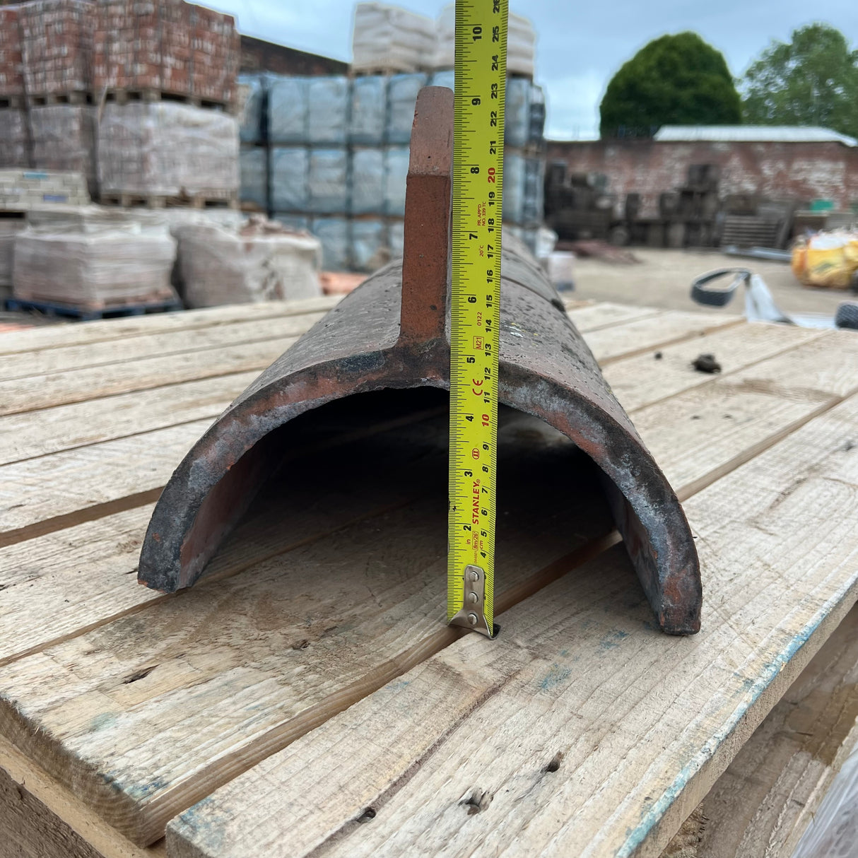 Reclaimed Terracotta Red Half Round Clover Clay Roof Ridge Tile - Job Lot