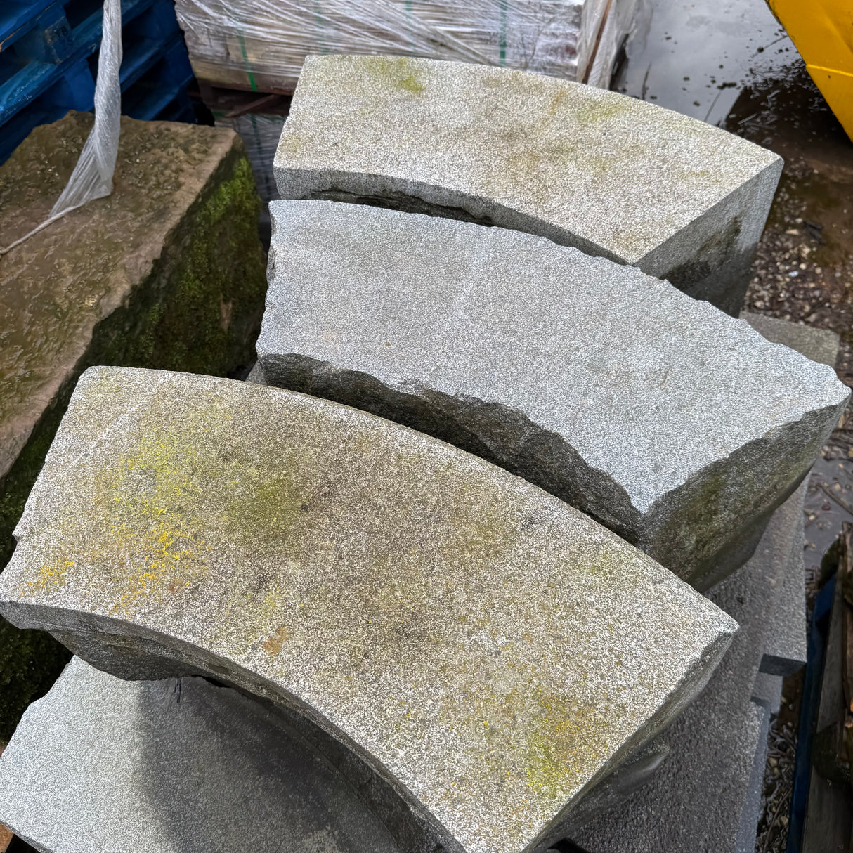 Reclaimed Granite Radius Kerbs