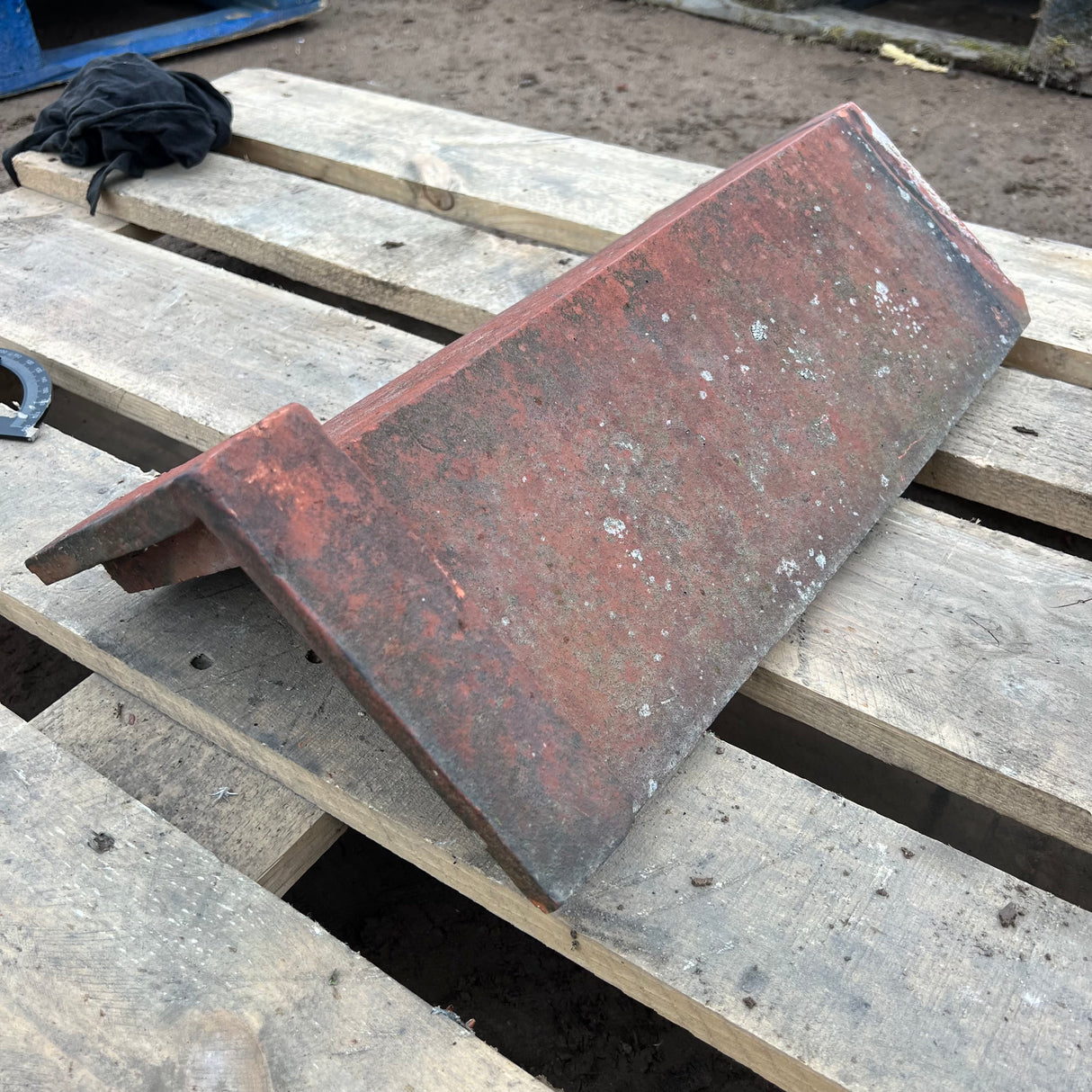 Reclaimed Red Clay Triangle Capped Roof Ridge Tile - 105 Degree