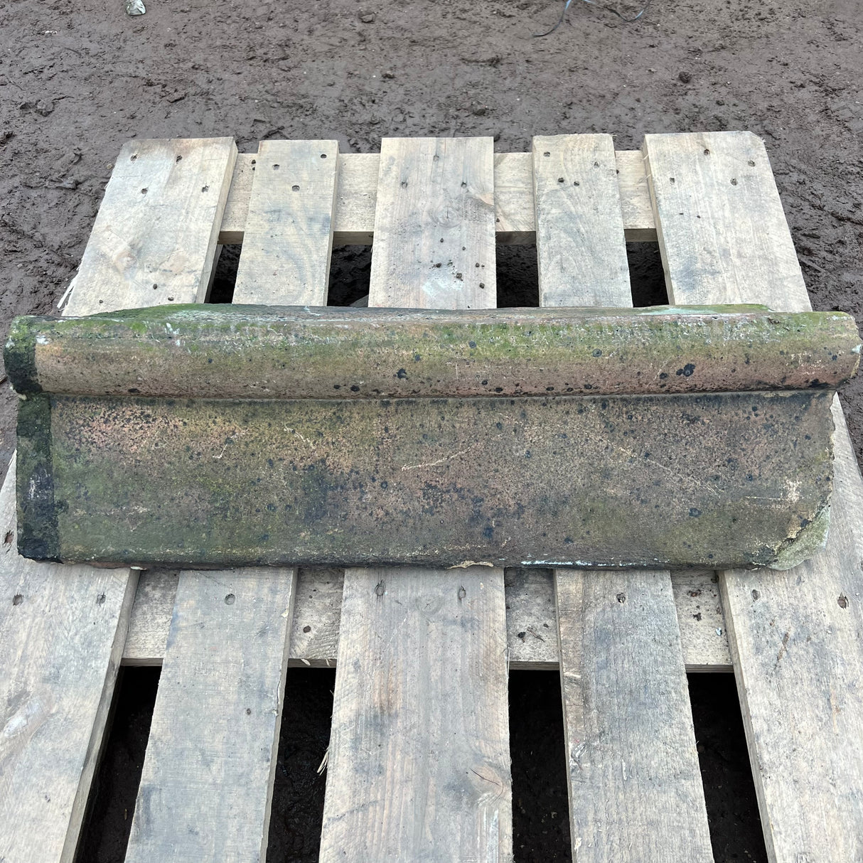 Reclaimed Buff Roll Top 23" Clay Roof Ridge Tile - 110 Degree