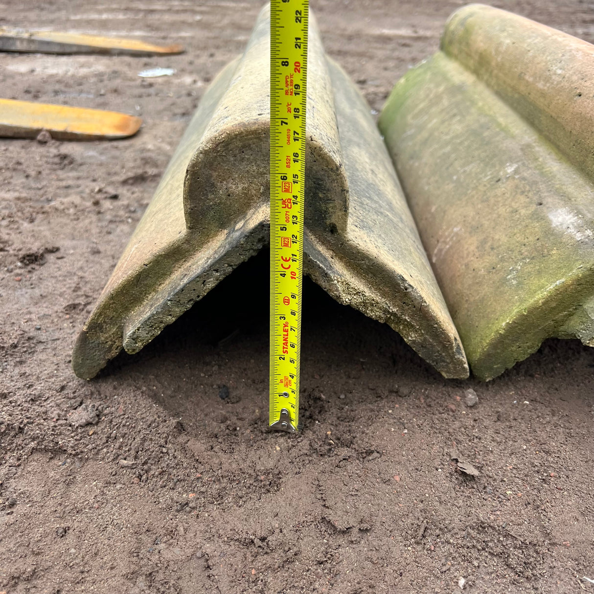 Reclaimed Buff Roll Top Clay Roof Ridge Tile - Job Lot