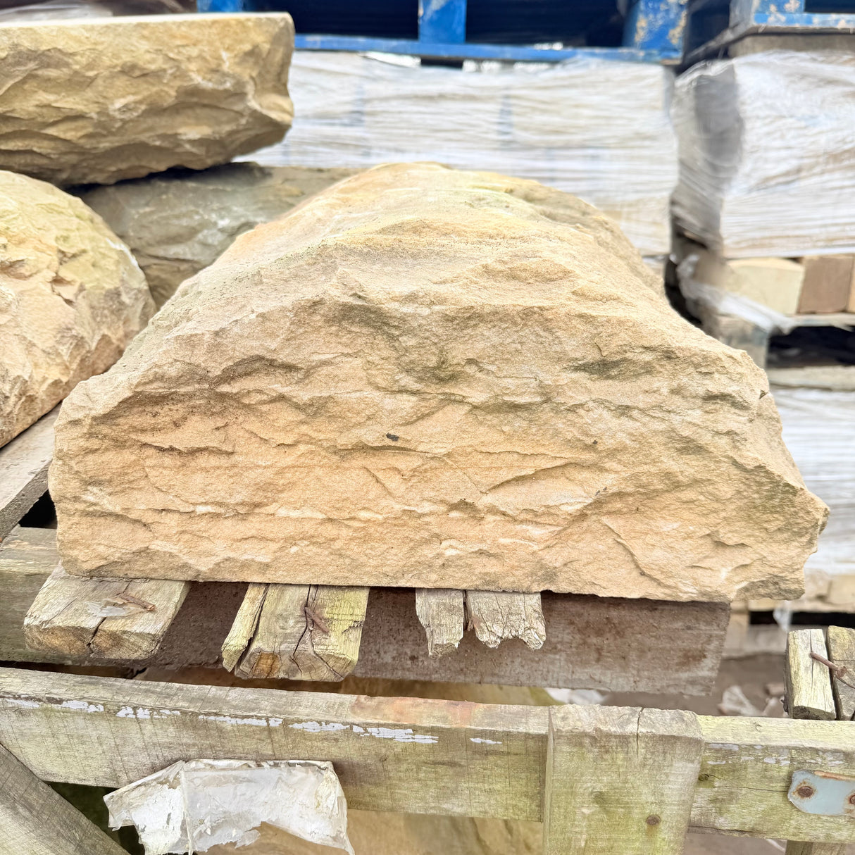Half Round Stone Coping - 600mm Long