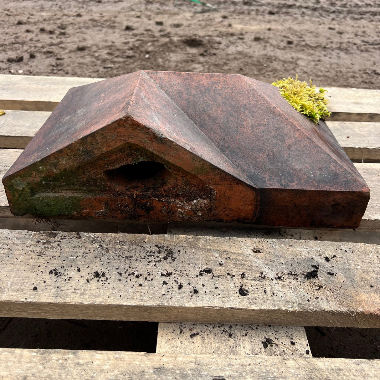 Reclaimed Terracotta Red Brick Wall Coping Corner & End