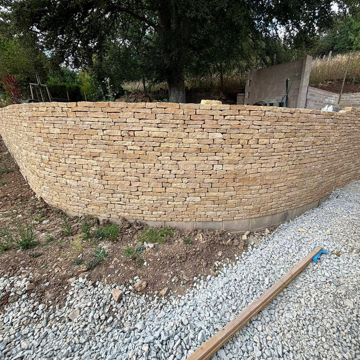 Cotswold Gold Dry Stone Walling - Per Bag