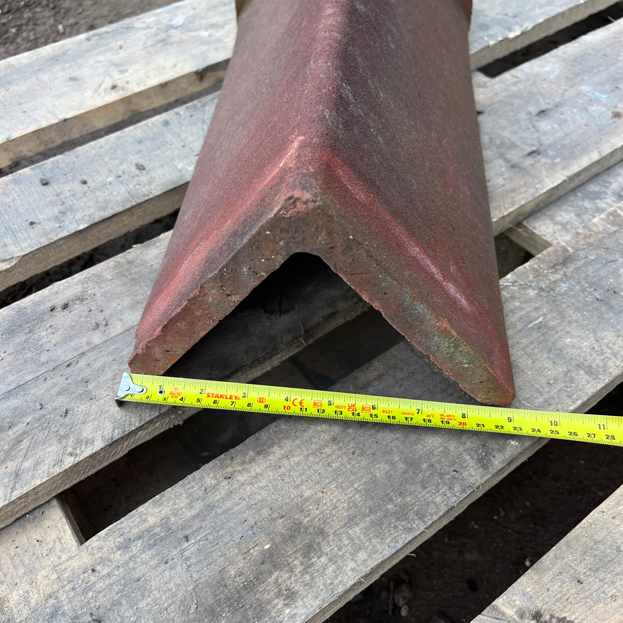 Reclaimed Terracotta Red Triangle Capped Roof Ridge Tile - 85 Degree