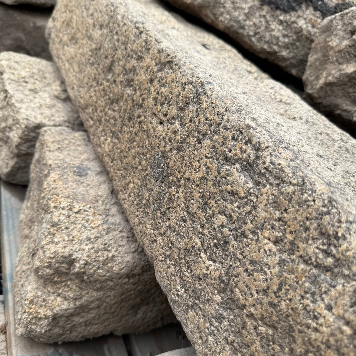 Reclaimed Granite Kerbs - 10" x 6"