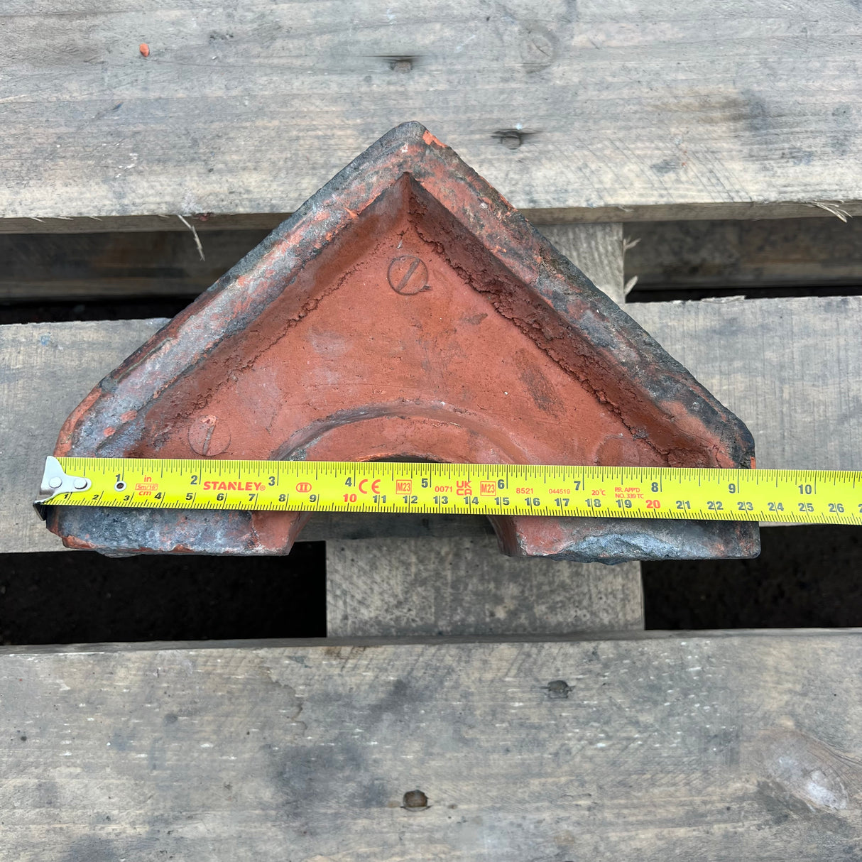 Reclaimed Red Triangle Wall Coping Brick