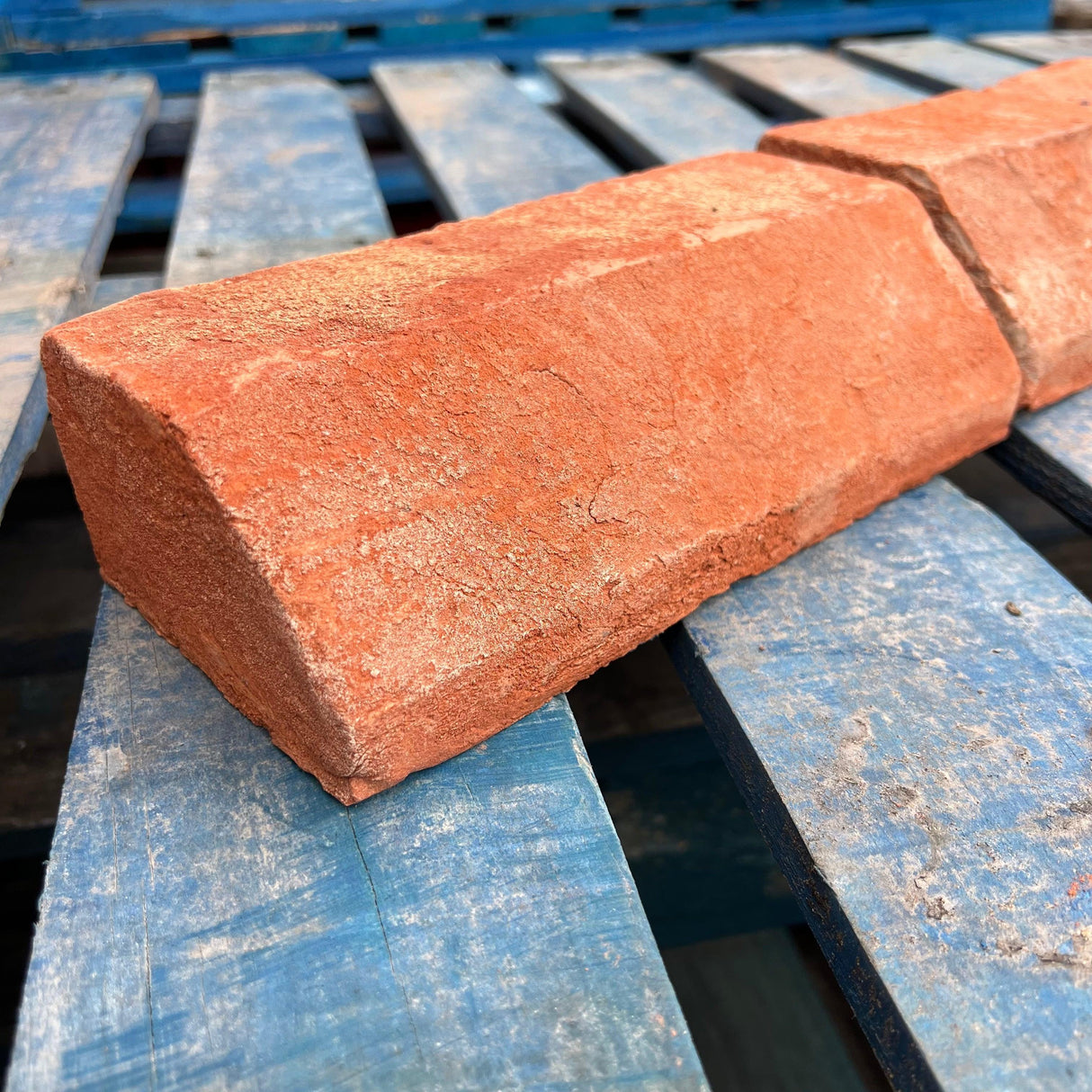 65mm Handmade Plinth Stretcher Brick PL3.2 - Reclaimed Brick Company