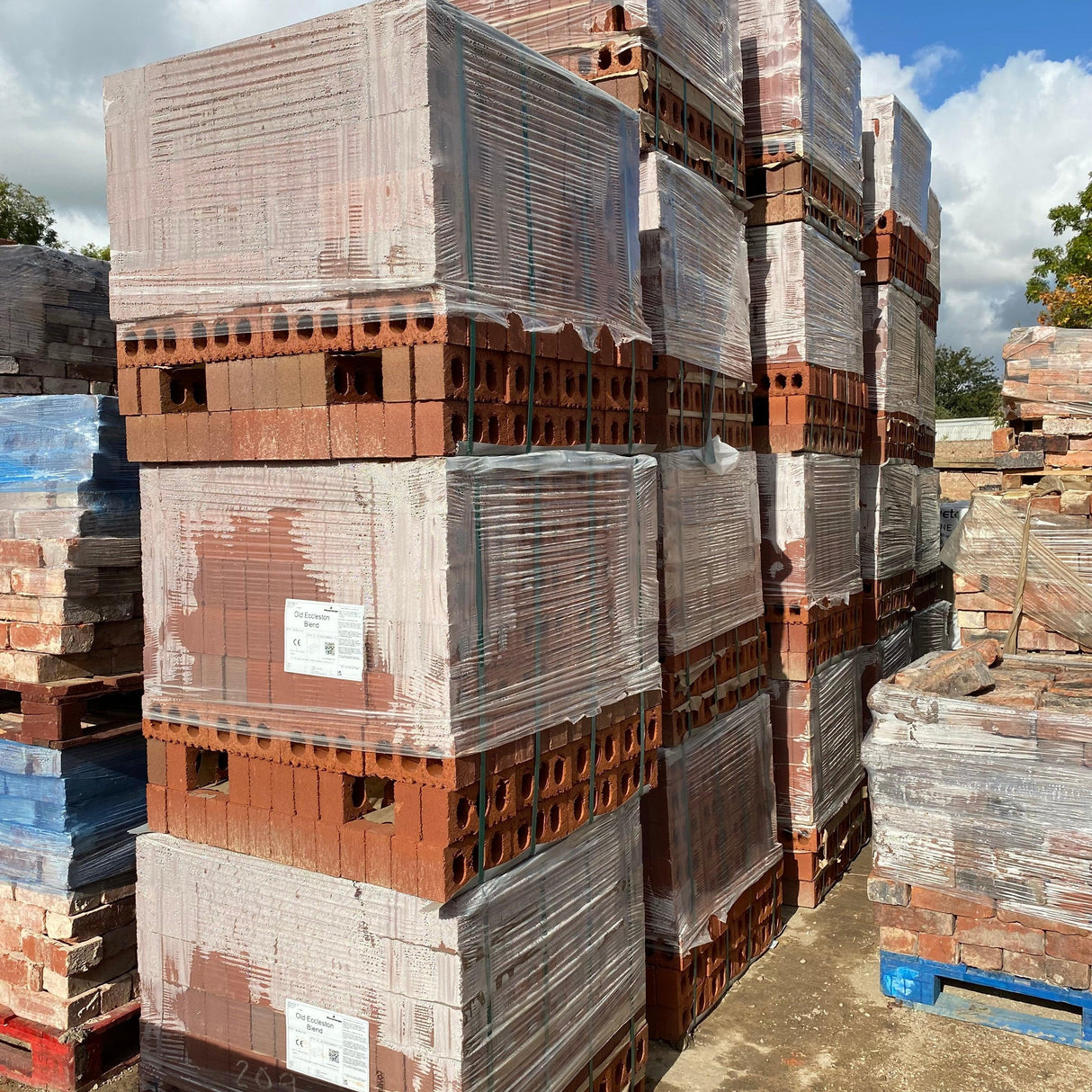65mm Wienerberger Old Eccleston Blend Red Facing Bricks | Pack of 416 | Free Delivery - Reclaimed Brick Company