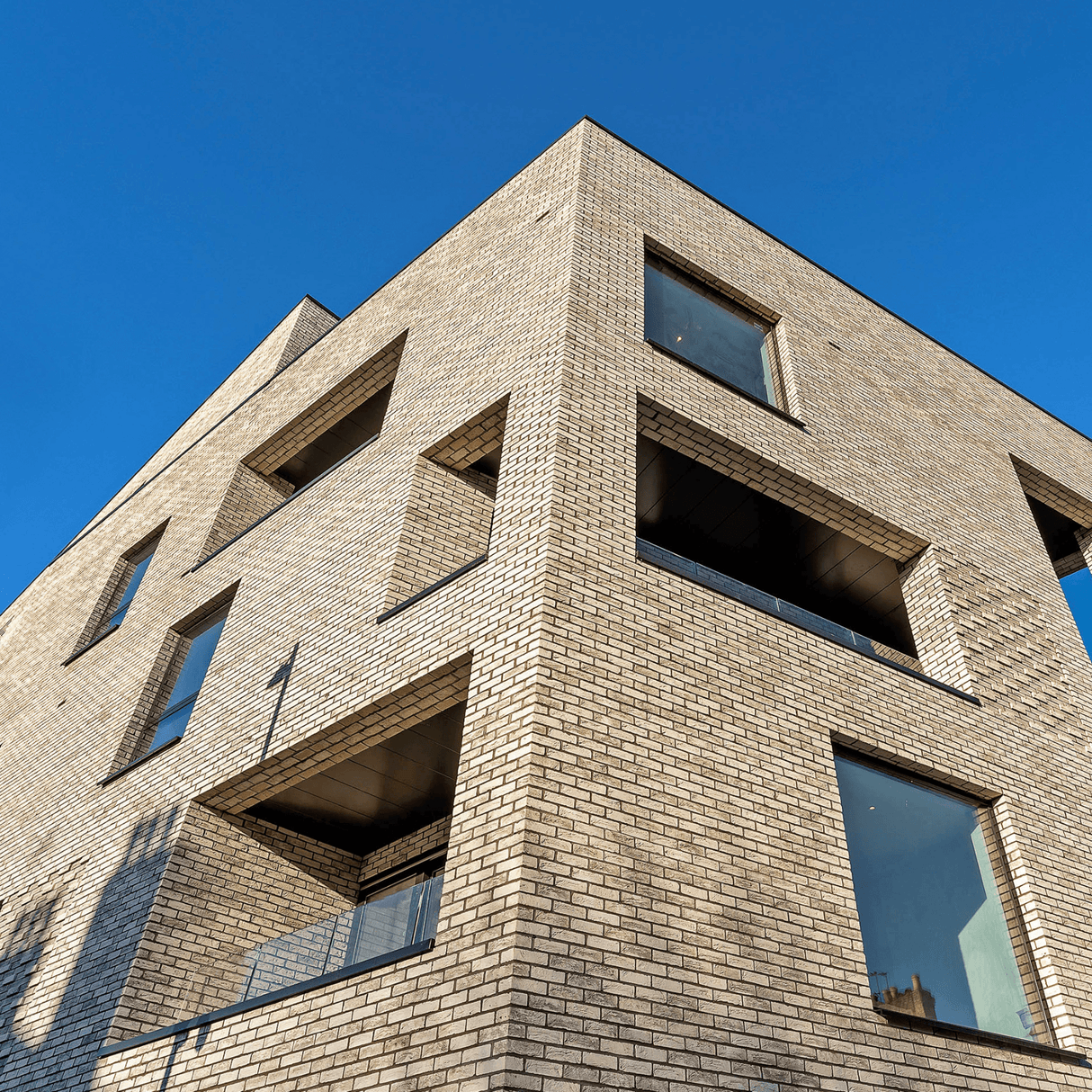 65mm Yellow Dragface Wirecut Facing Bricks - New - Reclaimed Brick Company