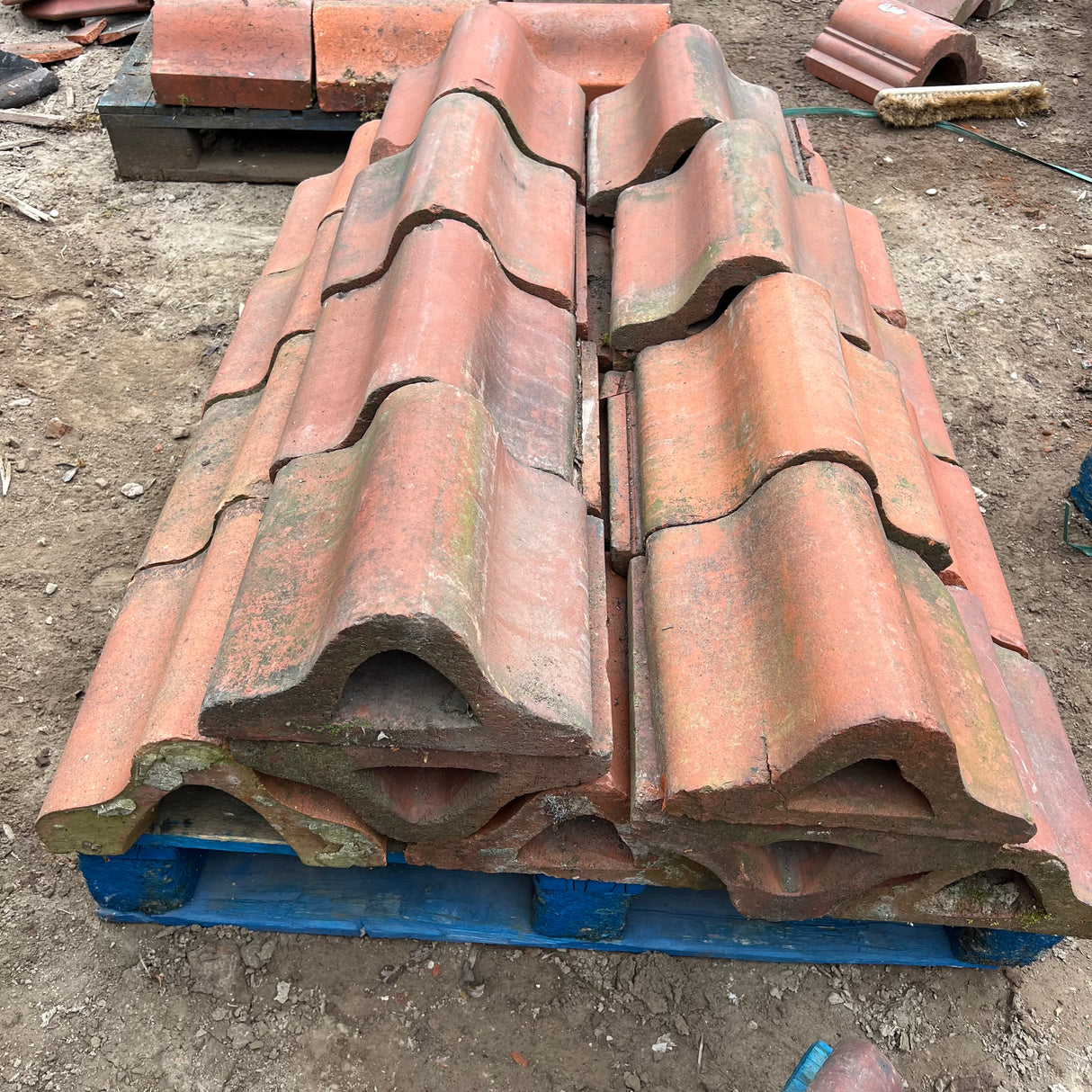 Reclaimed Terracotta Red Red Wall Coping Brick - Job Lot of 28ft